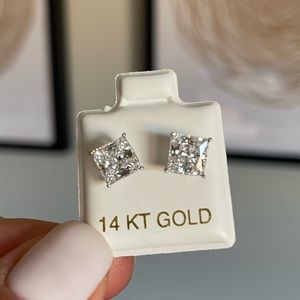 14k White Gold 2.00ct Each Stone Simulated Diamonds